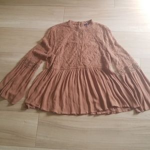 Cute American Eagle top